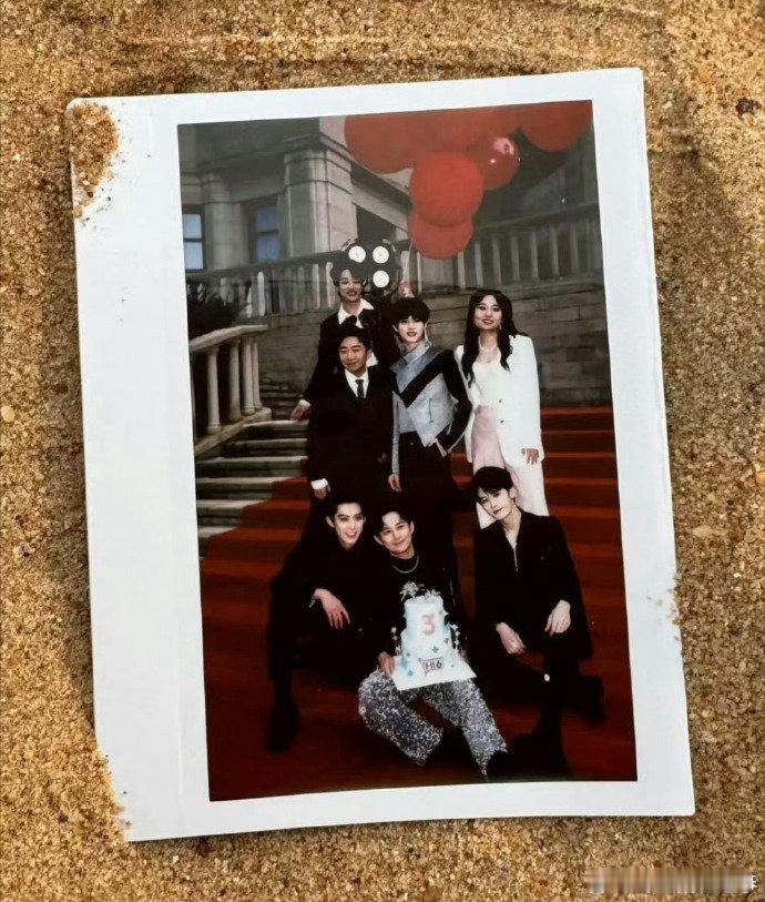 何老师真的好会！看剧联想到棣棣直接在线表白，家属感拉满，已经开始期待棣棣回归好六