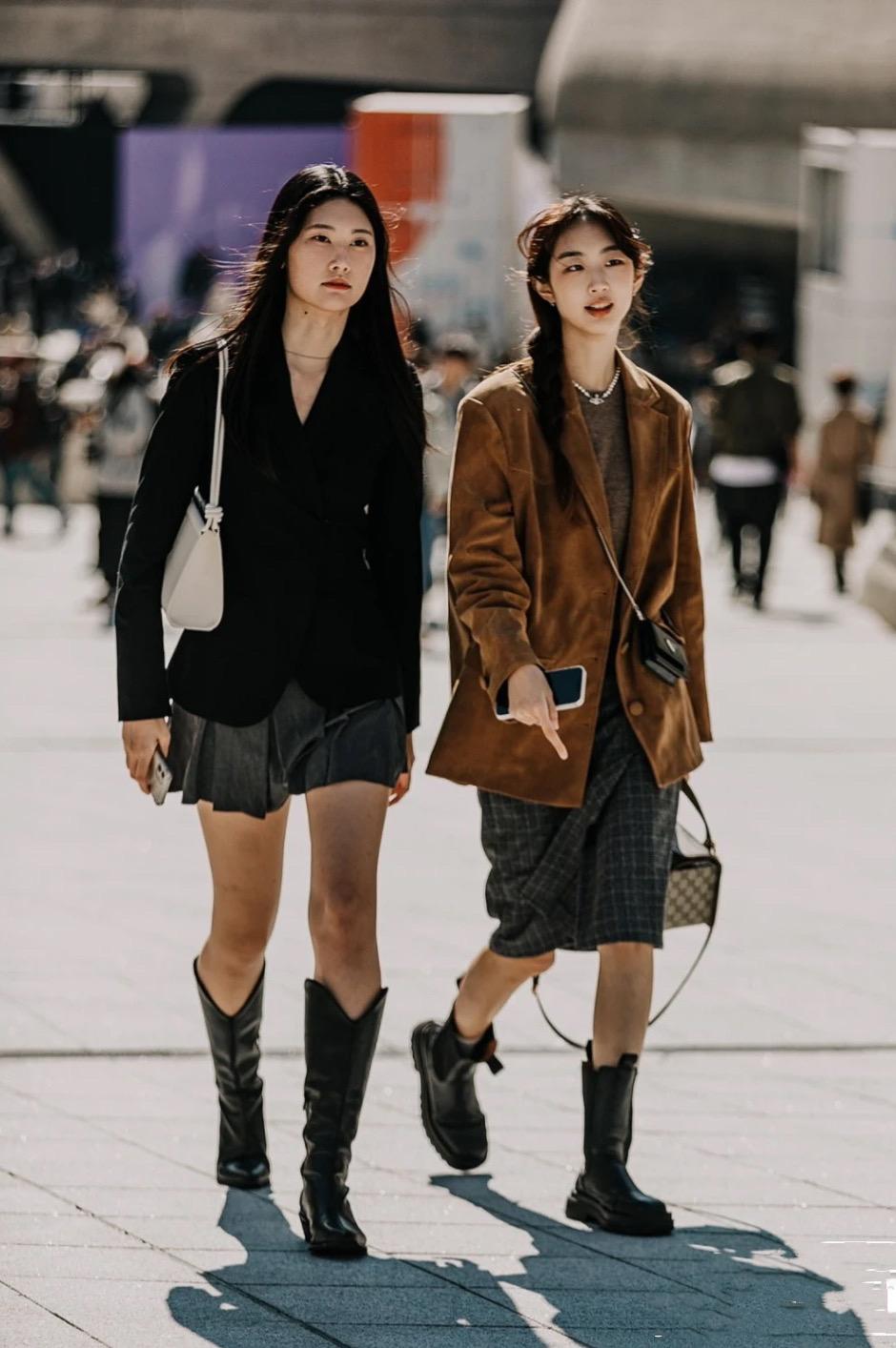 穿衣搭配没灵感？韩国美女教你如何穿搭，真是时髦洋气又显高！
韩系小姐姐的穿搭更加