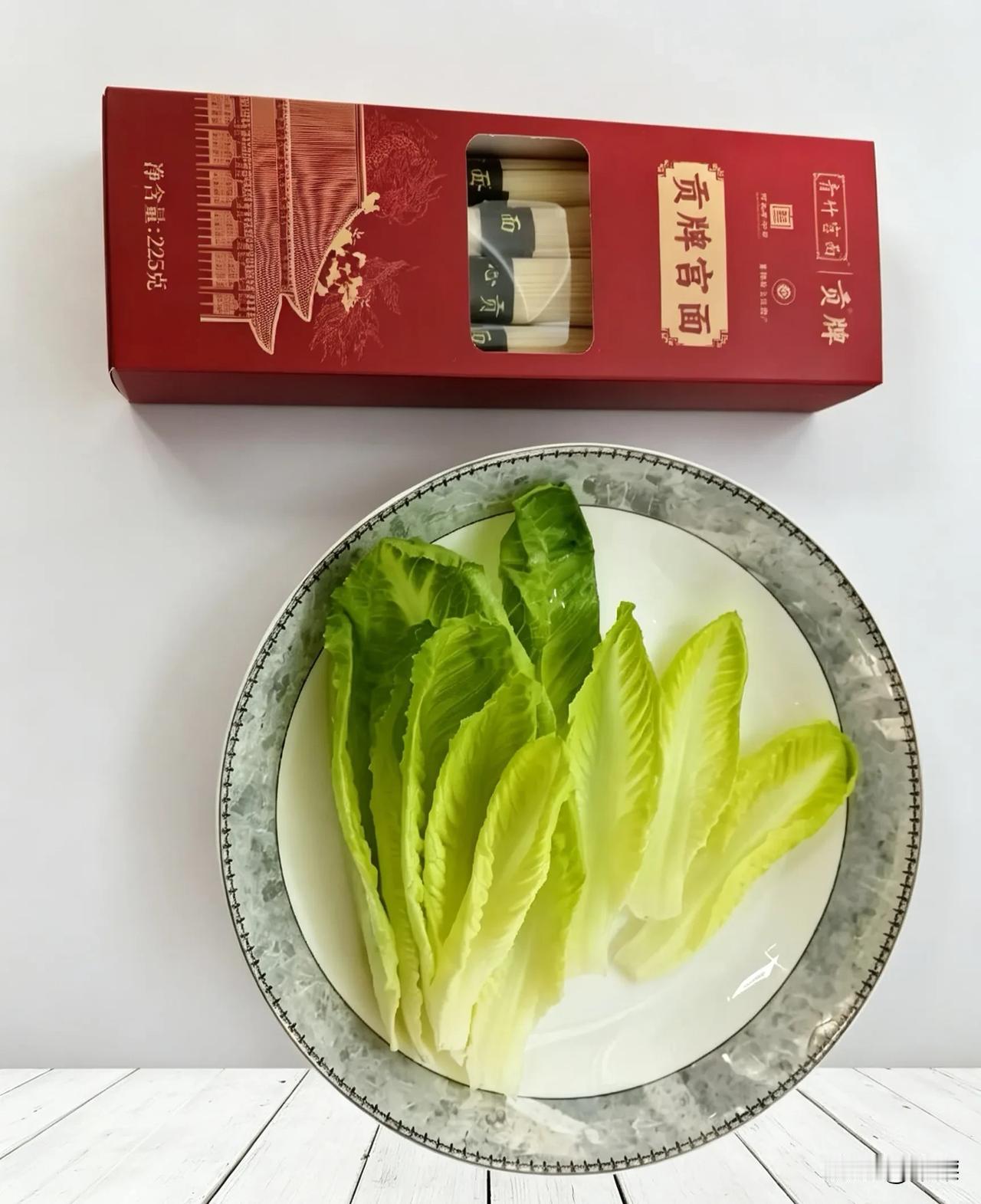 儿子儿媳住我这，生活费超额是次要的，每天累的跟狗似的（这句话突然想起，经常看到年
