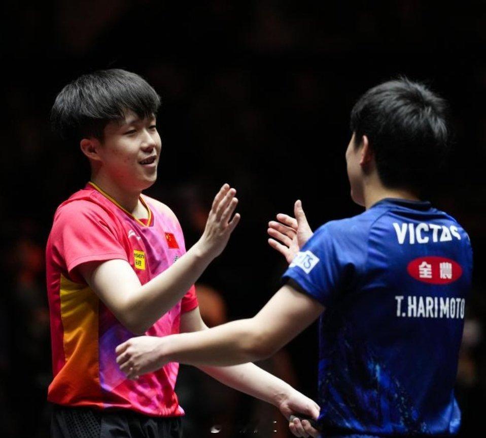 王楚钦男单争冠，大头加油，一定会稳稳拿下这场比赛，夺冠！之前和张本智和的17次交