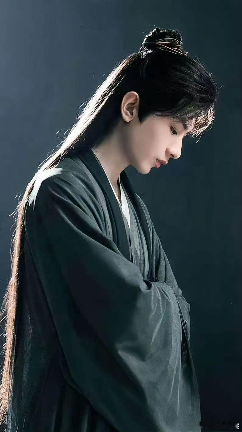 成毅两京十五日cy成毅朱瞻基从惊羽到相夷，从应渊到玄夜，都是成毅赋予的鲜活。成毅