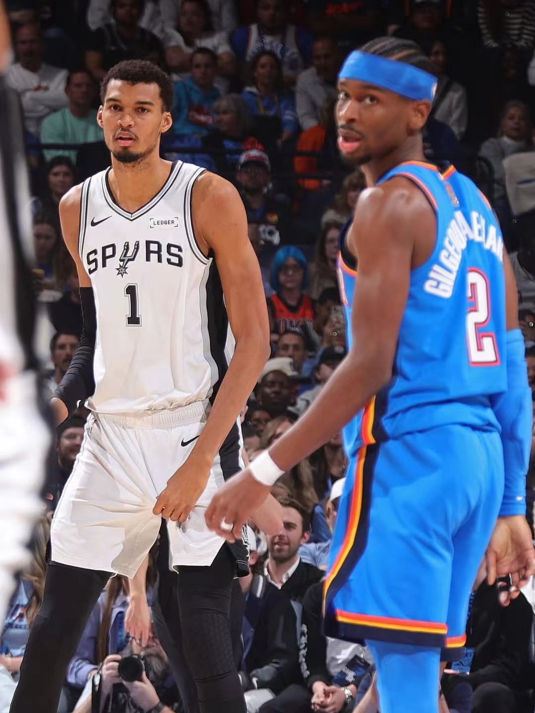亚历山大vs文班亚马，谁能笑到最后？NBA