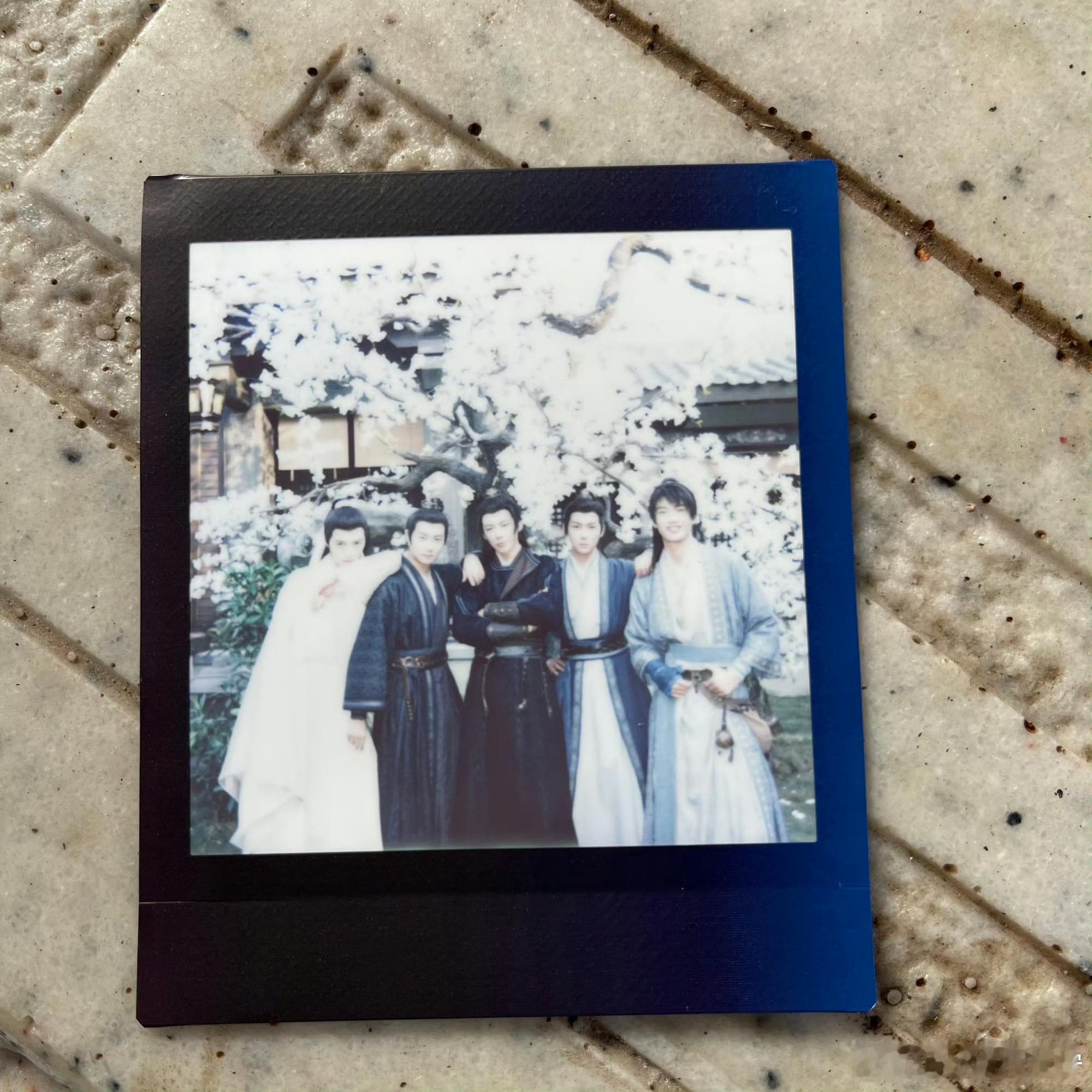 一念关山 | 刘宇宁一念关山 今天去宁宁wb相册翻一翻 这几年他所走过的路，经历