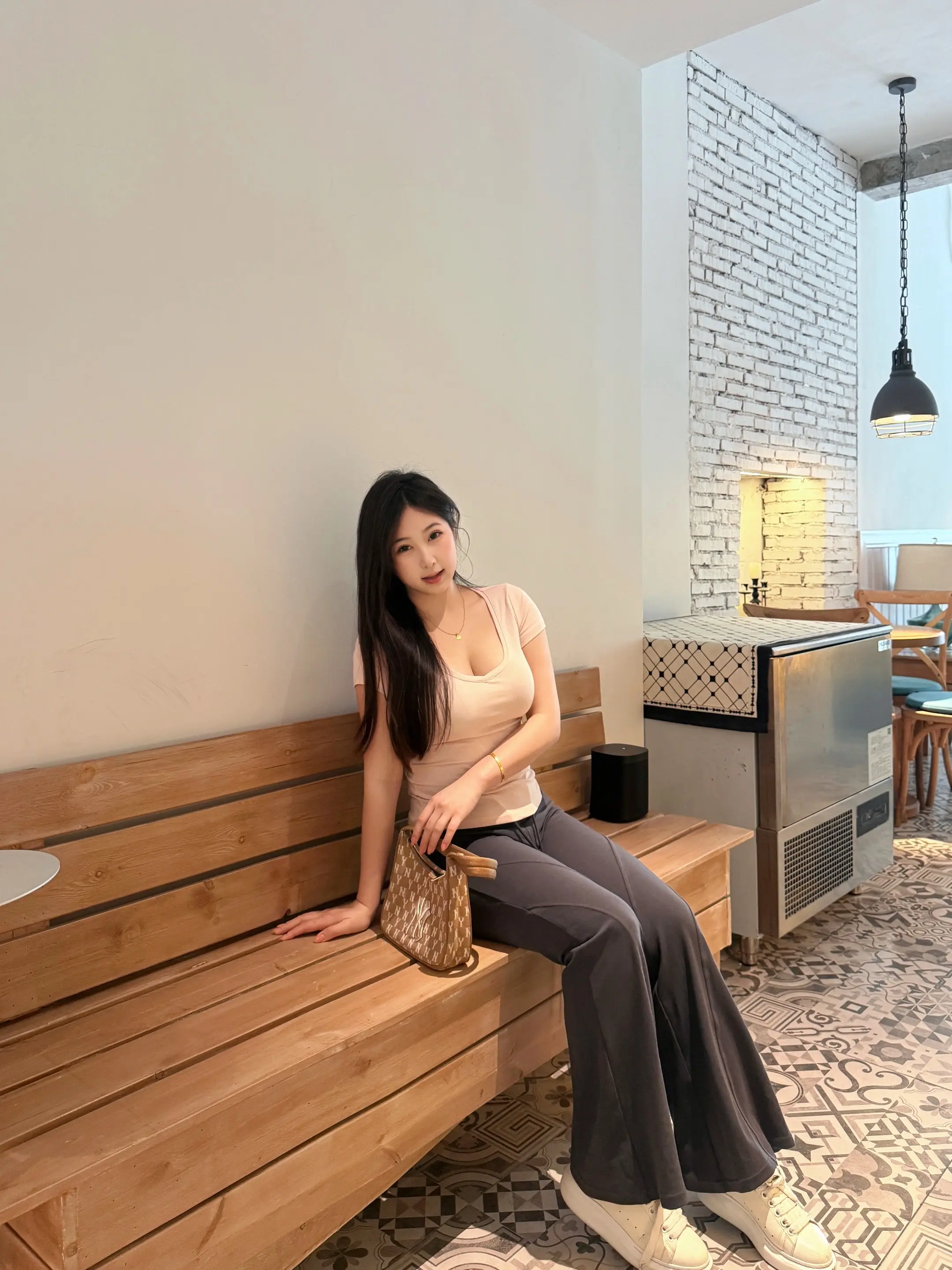 好休闲的一套。