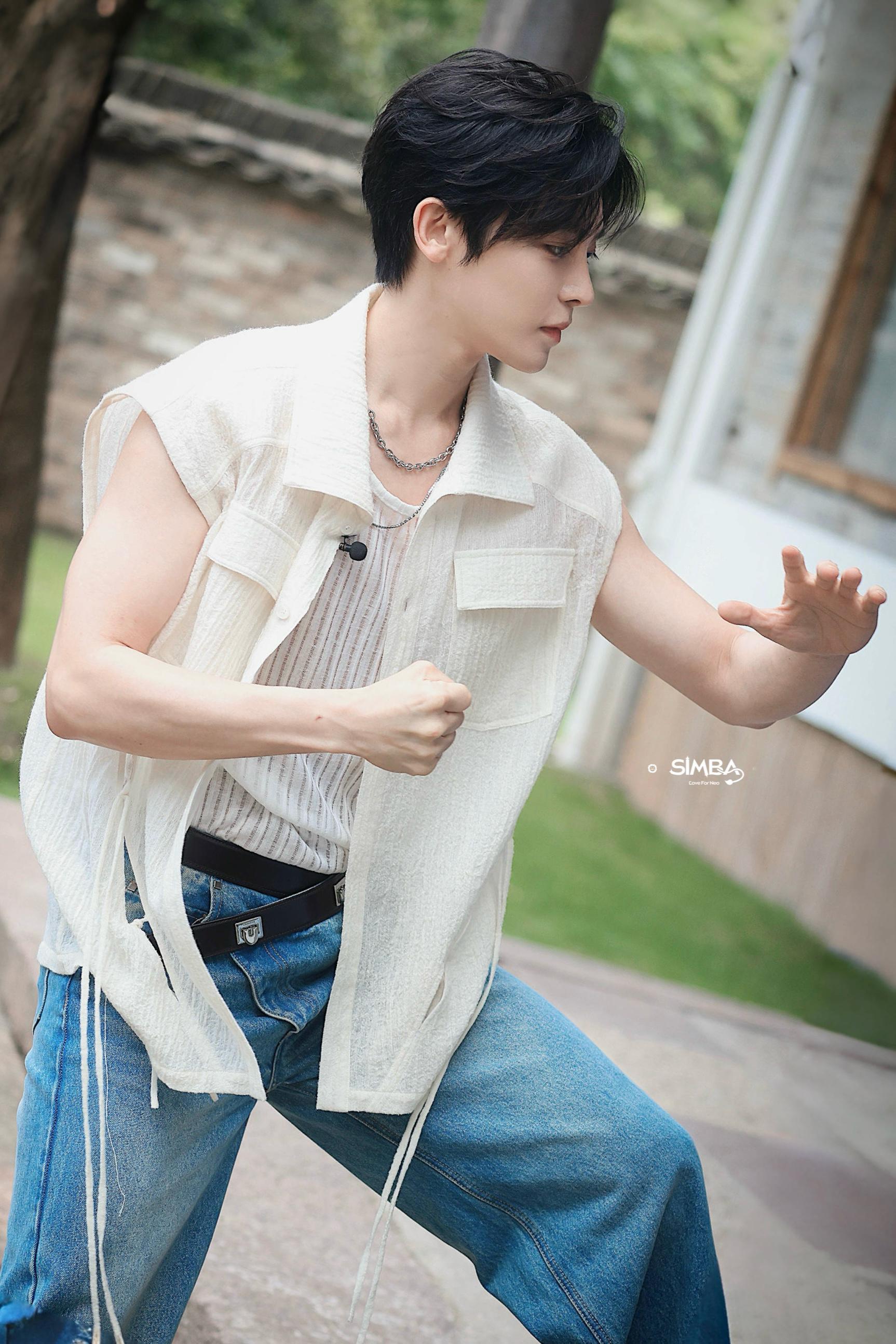 #少年白马团综路透##少年白马团综帅哥扎堆# omg这是什么完颜团既视感，前方一