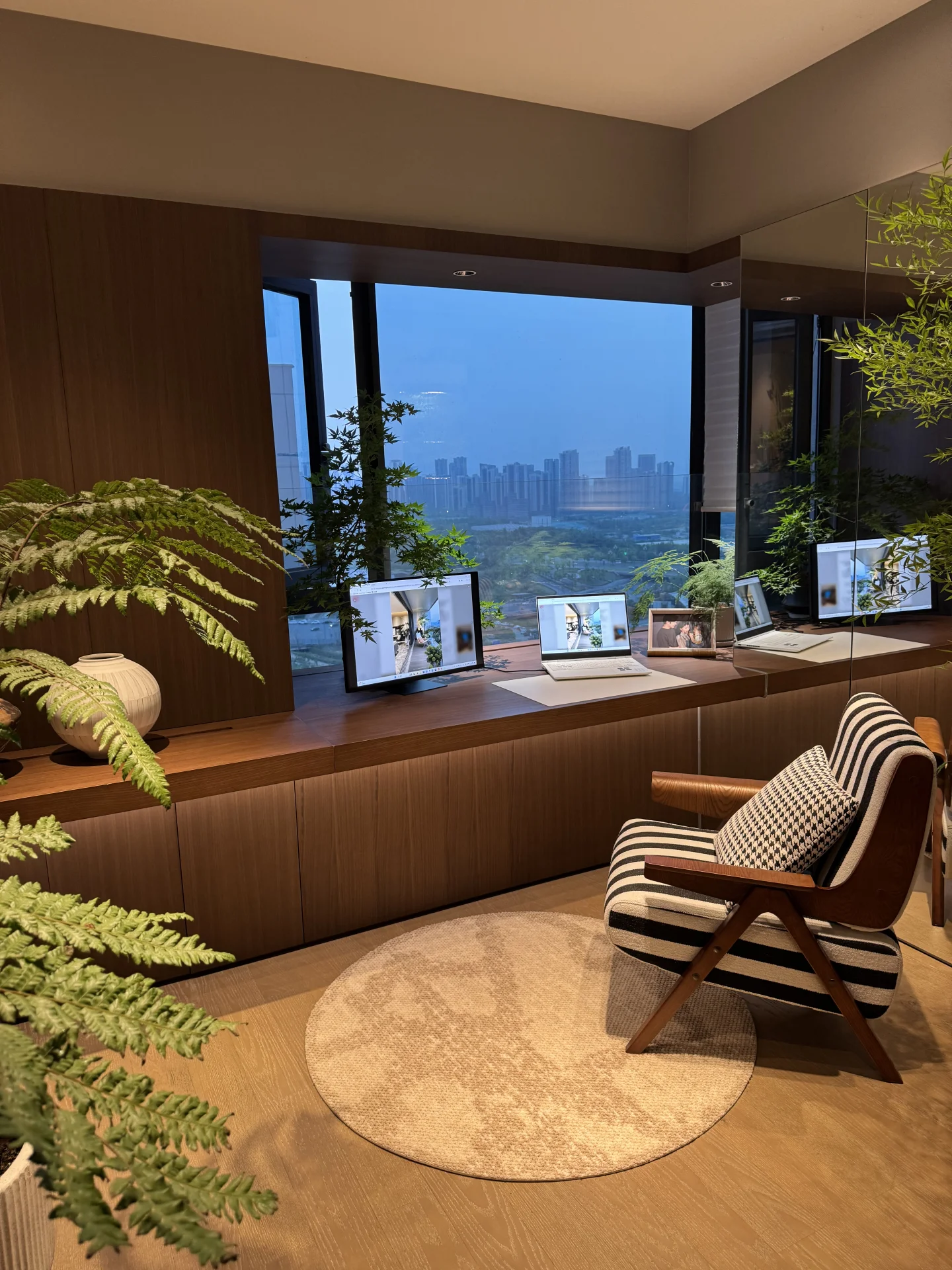 不听劝，没买叠拼买了大平层，住了一年后……