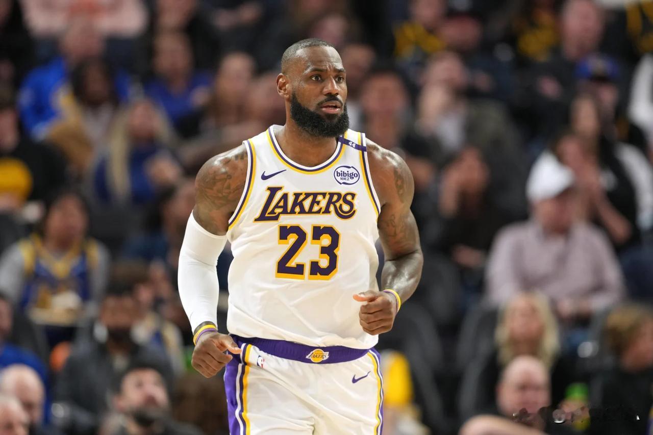 帕金斯：詹姆斯伤病未痊愈复出，只有70%的状态
 
今天，ESPN分析师前NBA