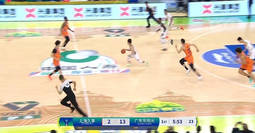 上海队是想放假了吧？4分钟拿2分？？广东男篮vs上海男篮cba俱乐部杯