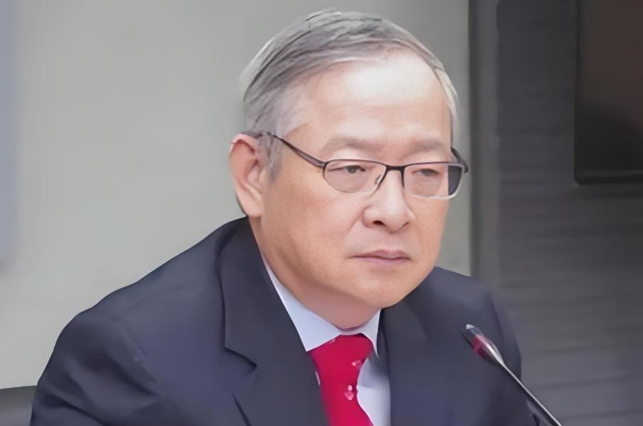这些亲美汉奸永远就是这样一副嘴脸！

林郁方：“我实在看不懂大陆造那么多武器装备