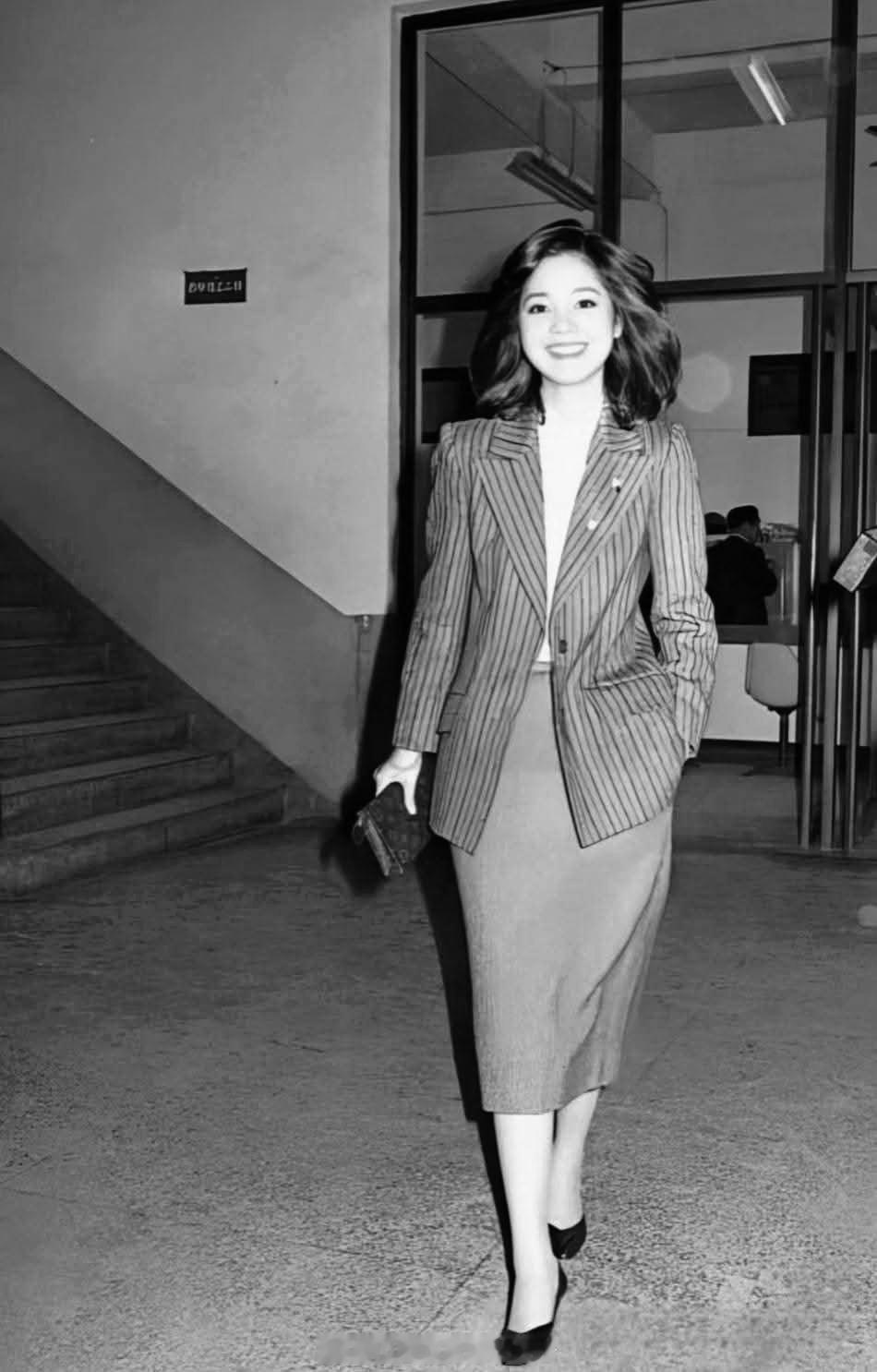 1981年。（FB）邓丽君[超话] ​​​
