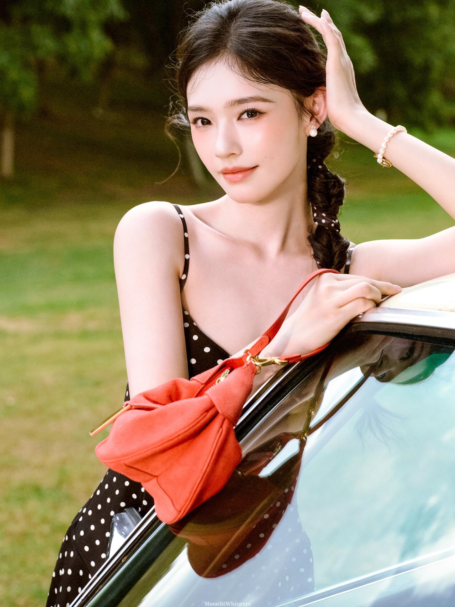 林允觉得听真话更重要 很多人害怕听真话，但她把真话当宝贝。纠正也好鼓励也好，只要