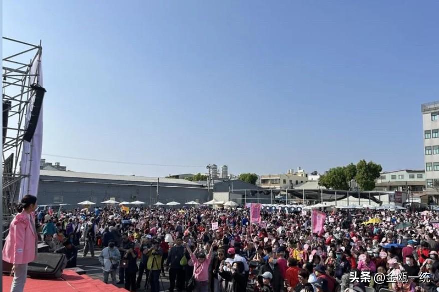 杨琼璎万人造势大会 变成“户外大型KTV”

为拼月底进行的台中市长初选民调，国