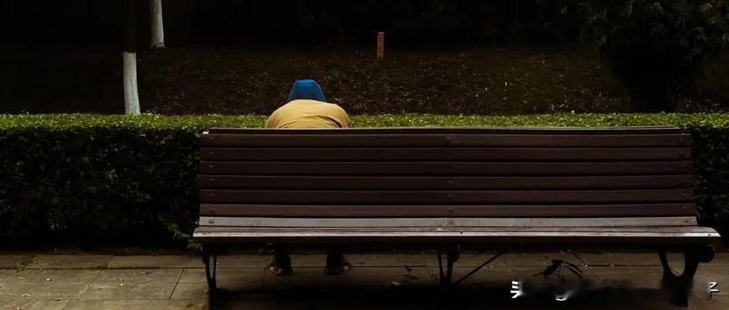 孤独的时候,男人会想女人吗? 孤独的时候，男人大概率会想女人。孤独会让人内心变得