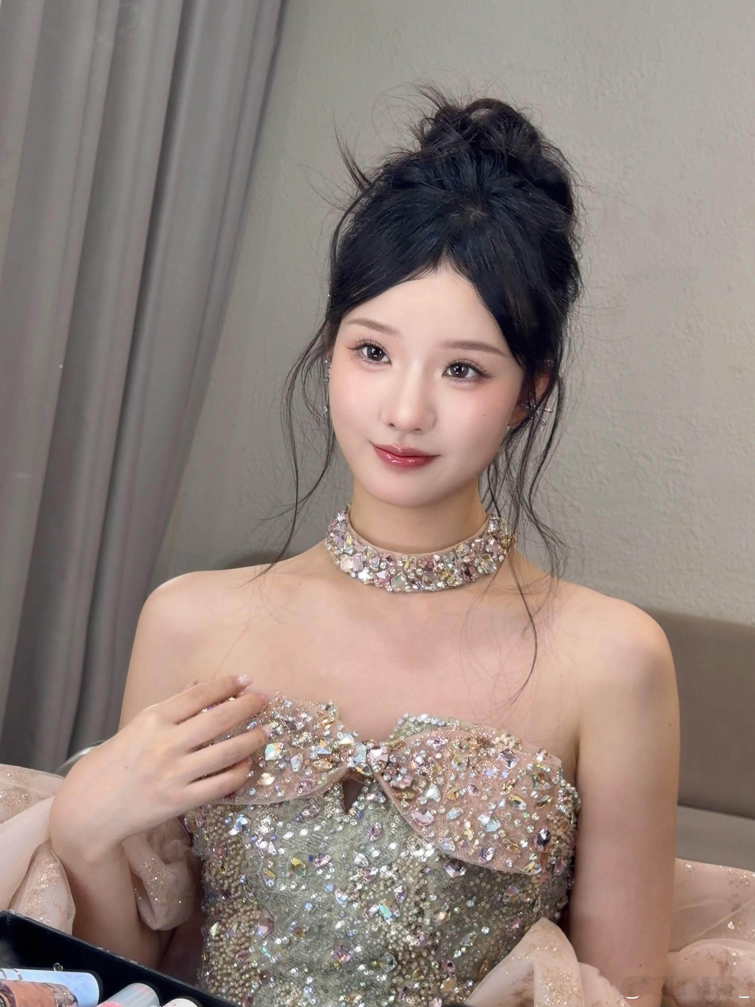 超喜欢这个妆造 ​​​