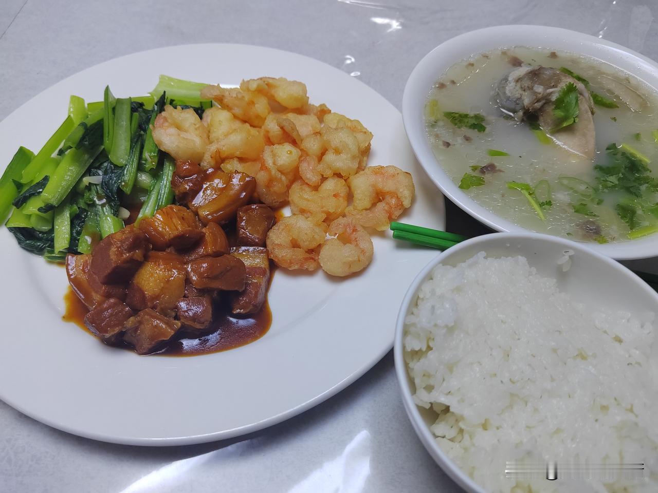 进入南半球以来，天气凉快了许多，在厨房里做饭不再是大汗淋漓了，这可能与季节有关吧