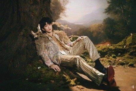   巡演后的直播太好哭了！像朋友聊天一样自然亲切，还在直播间补唱了点播台高票的《