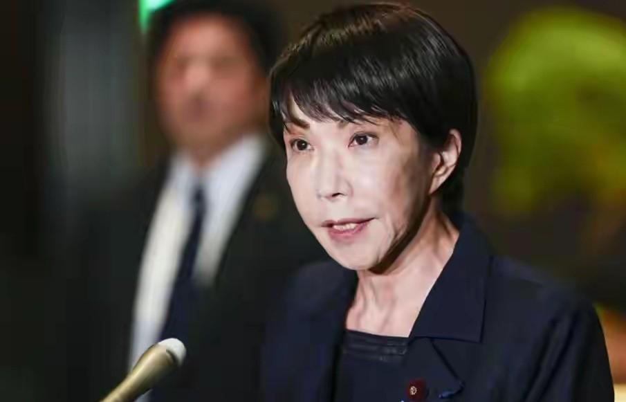 高市早苗的错误言行，使得中日关系一直紧张到现在，可她就此消停了吗？近期，日本防卫