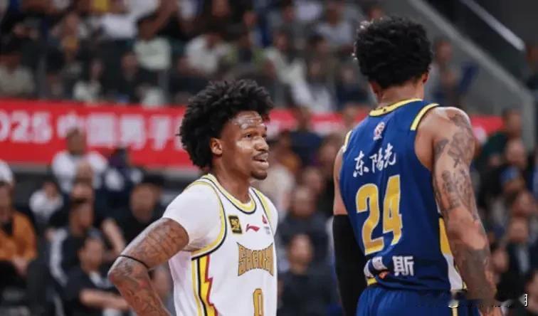 吹麻了！广东35犯+44罚、山西35犯+38罚，两队70犯规82罚球

12月3