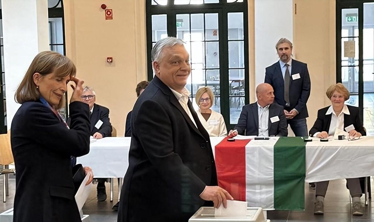 4月12日深夜，布达佩斯的计票大厅里气氛凝重，执掌匈牙利整整16年的政治强人欧尔