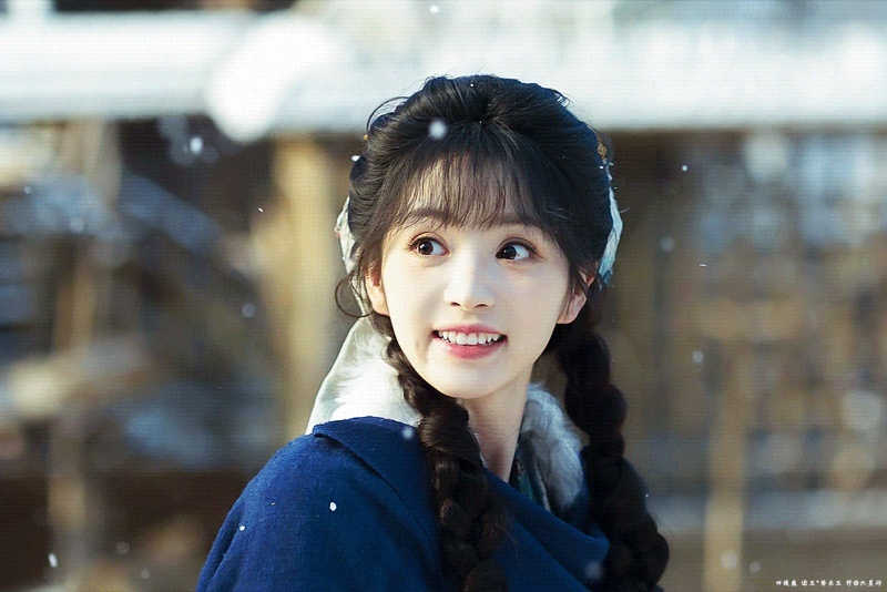 田曦薇妇女节快乐田曦薇置顶妇女节快乐张凌赫田曦薇下意识的牵手 田曦薇把妇女节快乐