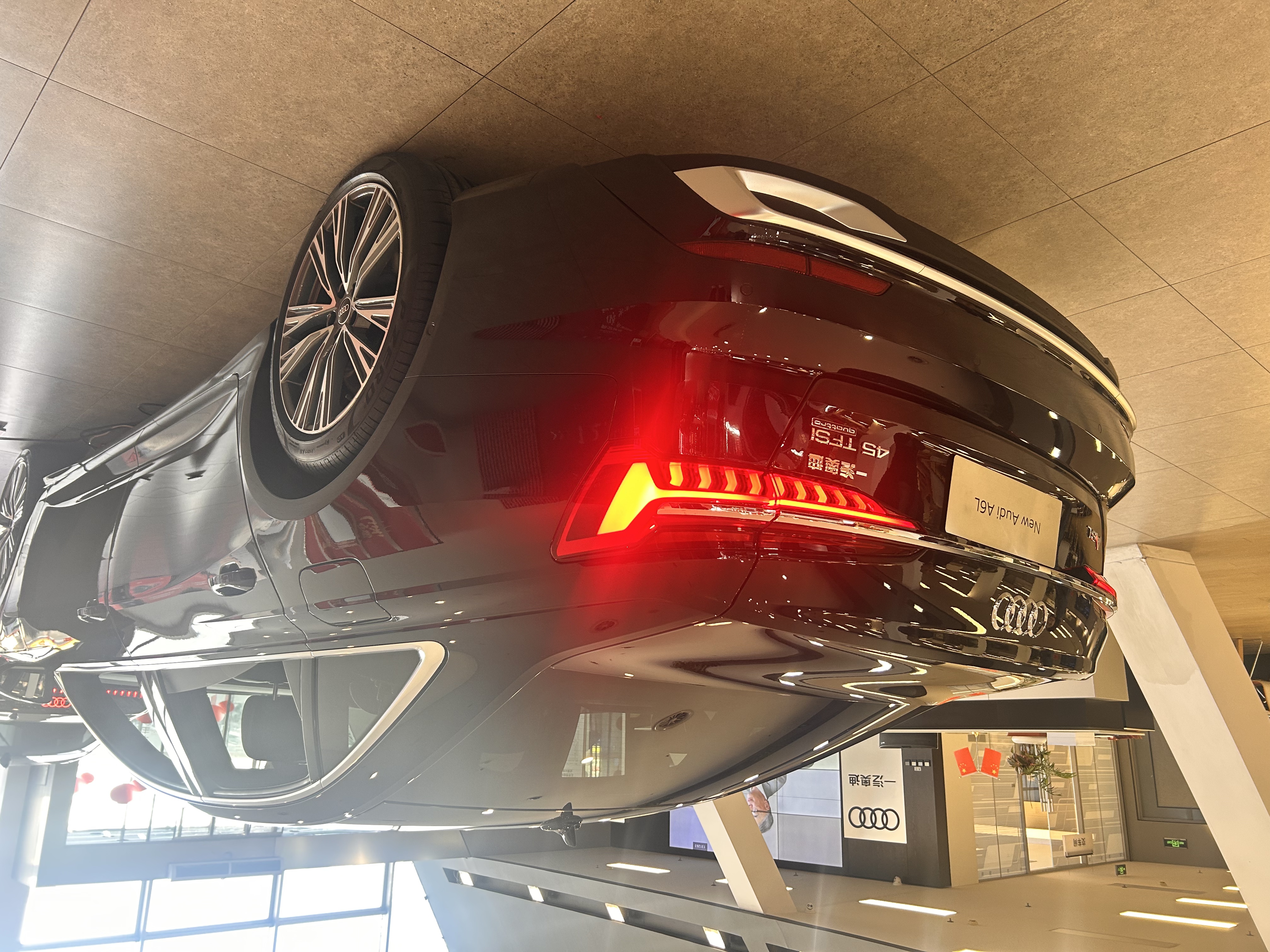 A6L换代倒计时，实探北京奥迪4S店：现款直降超15万元！销售称新车或涨价