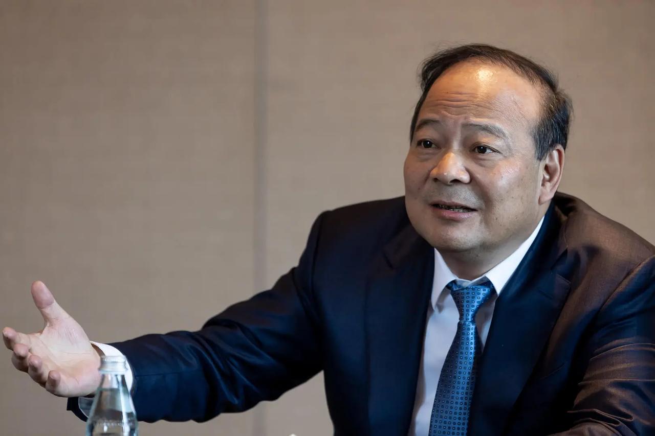 别被西方叙事骗了！宁德时代曾毓群：既想成为硅谷一样的公司，又想享受欧洲的福利，这