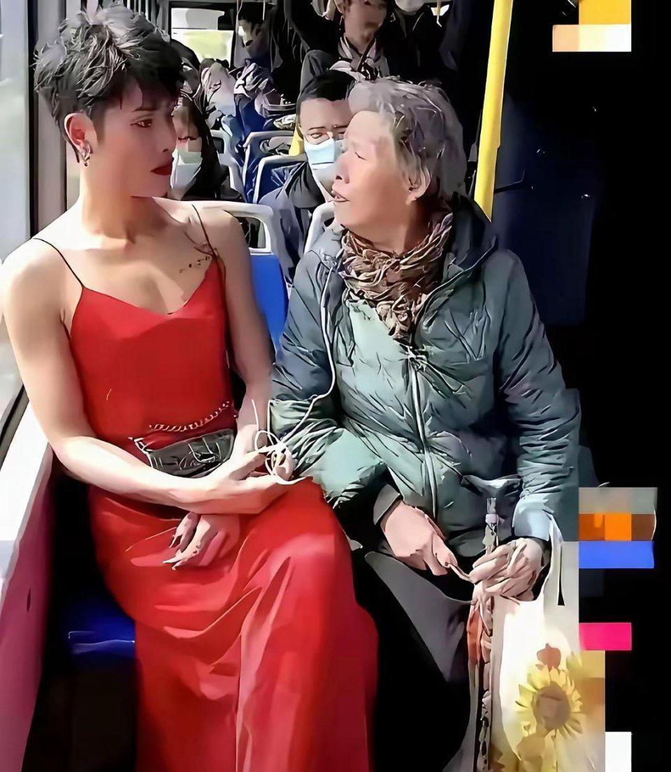 我跟大姨一样看呆了