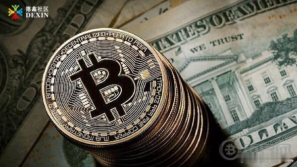 比特币近日围绕 8 万美元窄幅波动。这一区间正成为短线多空分界点，上方抛压尚未完