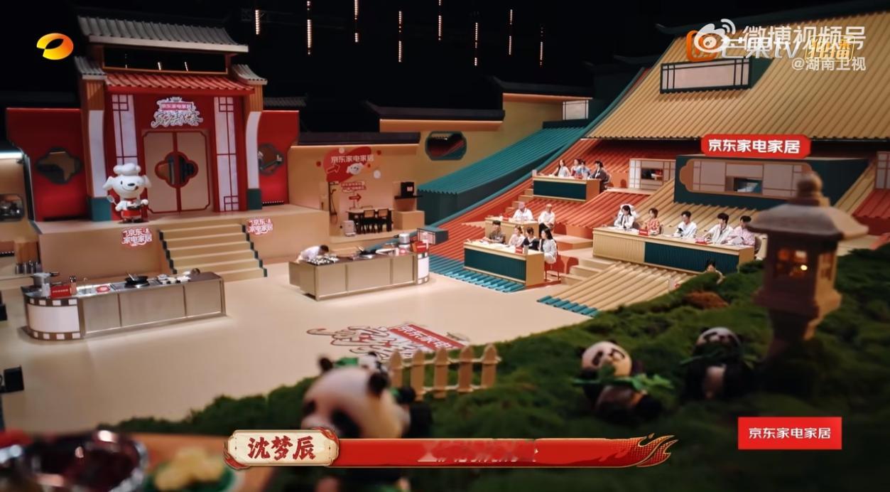 芋儿鸡和烧鸡公到底怎么区分 破案了家人们，烧鸡公和芋儿鸡这两道菜之间就差一锅绵密