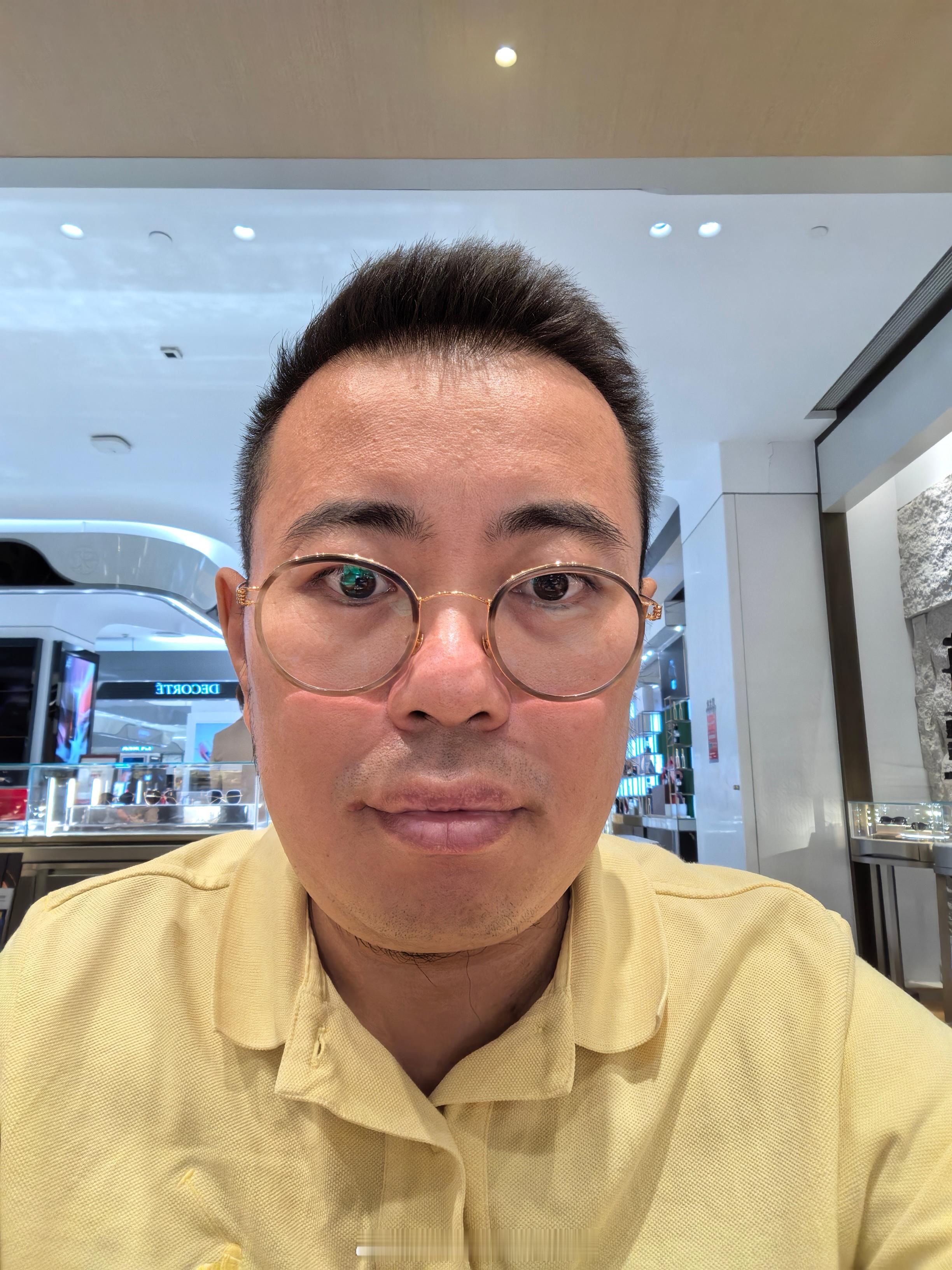 5万多的玫瑰金林德伯格，舍不得买可以试戴一下[doge]美团退款  ​​​