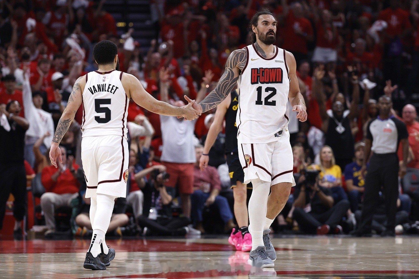 斯通表示范弗利特和亚当斯都可以在下赛季备战前完全痊愈休斯顿火箭NBA点赞成金NB