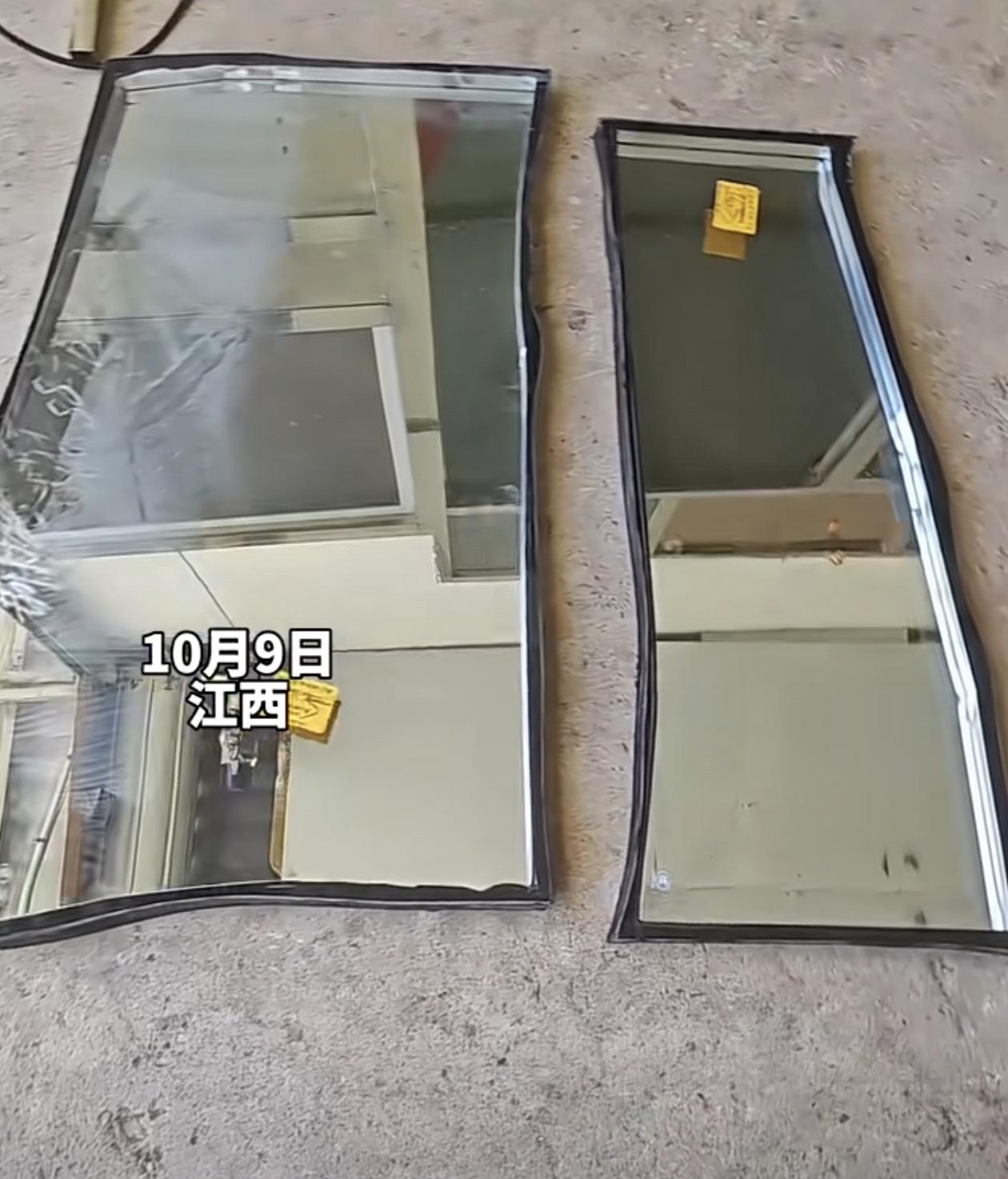 “脑袋被门挤了！”
割玻璃的看到成品后，和卖玻璃的看到订单时，肯定都会觉得对方的