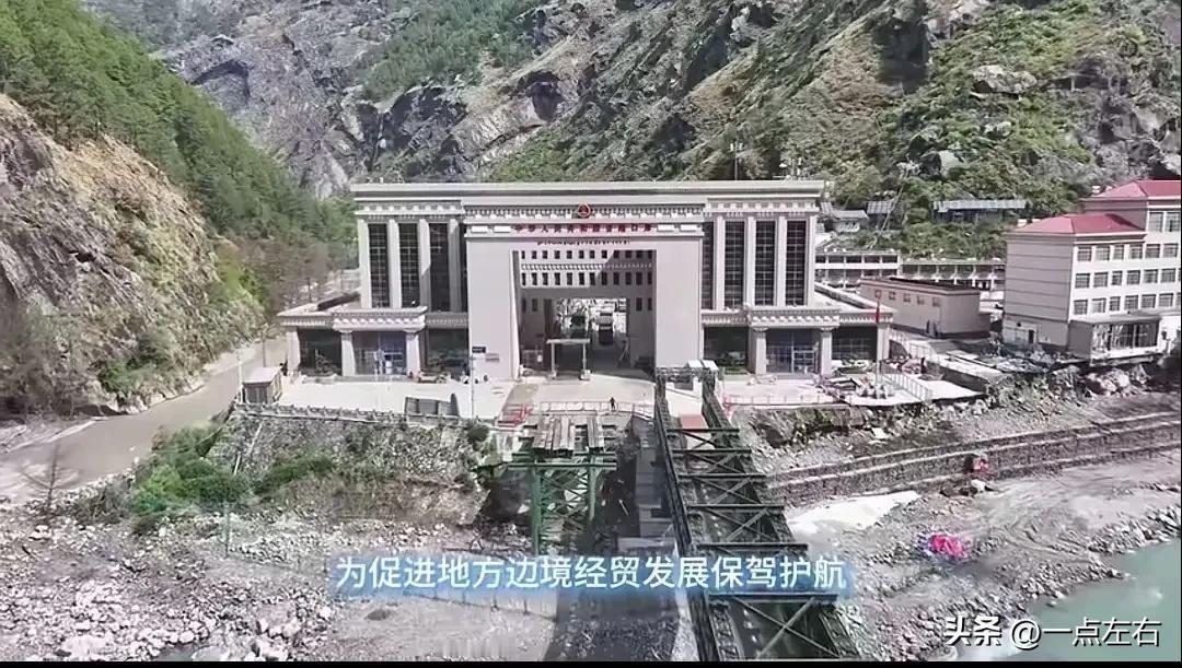 吉隆口岸：在群山里抠出一块平原，这才是真正的基建狠活

西藏吉隆口岸，很多人可能