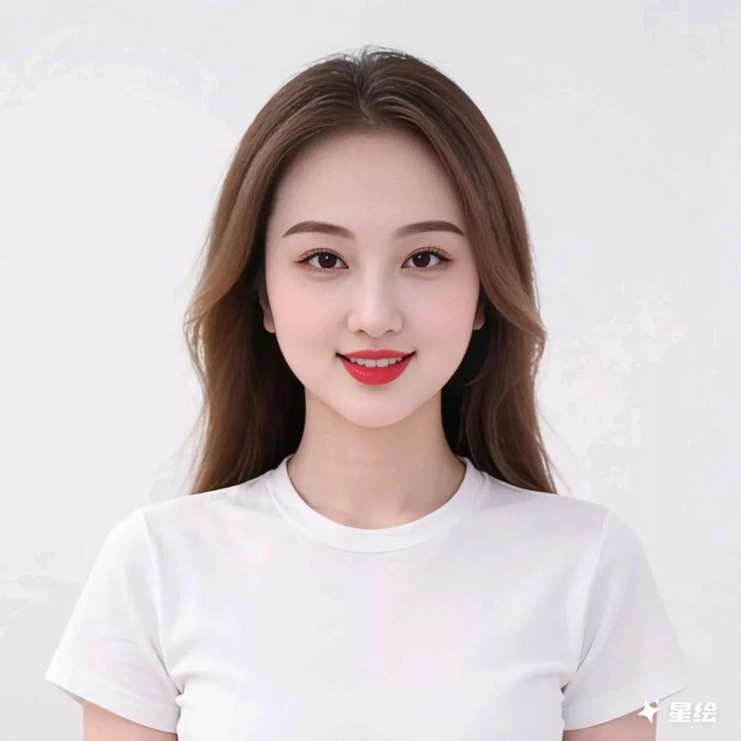 甜美微笑，清新自然，白T搭配，轻松自在！白色减龄穿搭 白色清爽穿搭 简约白T穿搭