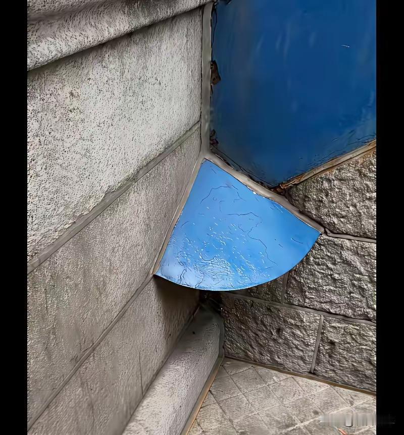 欧洲看到的，中国目前还没有类似的设施，是不是因为中国人比较含蓄呢？

有人经常在