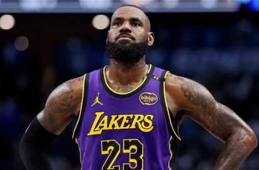 【詹姆斯出战了NBA28.8%的赛季】詹姆斯与NBA37.1%的球员交手或成队友