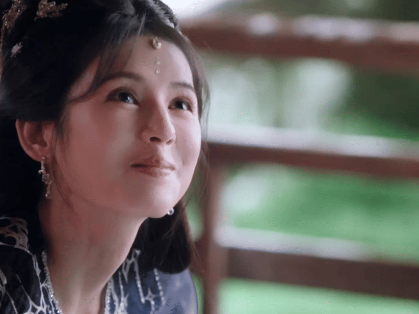 被鹤男甜御双杀了 从天真烂漫的公主到执掌一方的神君，演出了天玑的成长与蜕变。甜是