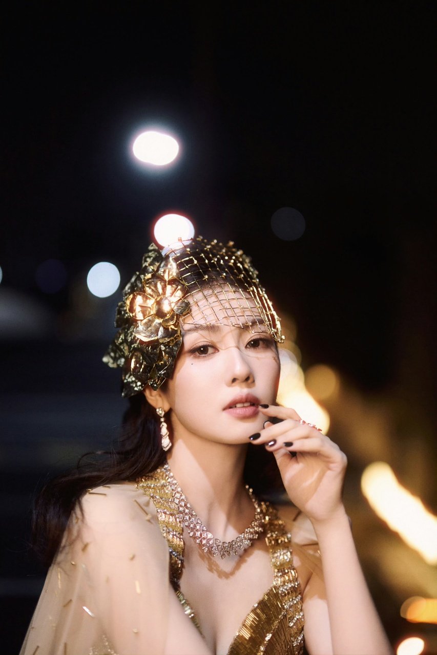 白鹿鎏金女王白鹿尖叫之夜第三套 白鹿尖叫之夜第三套来啦 