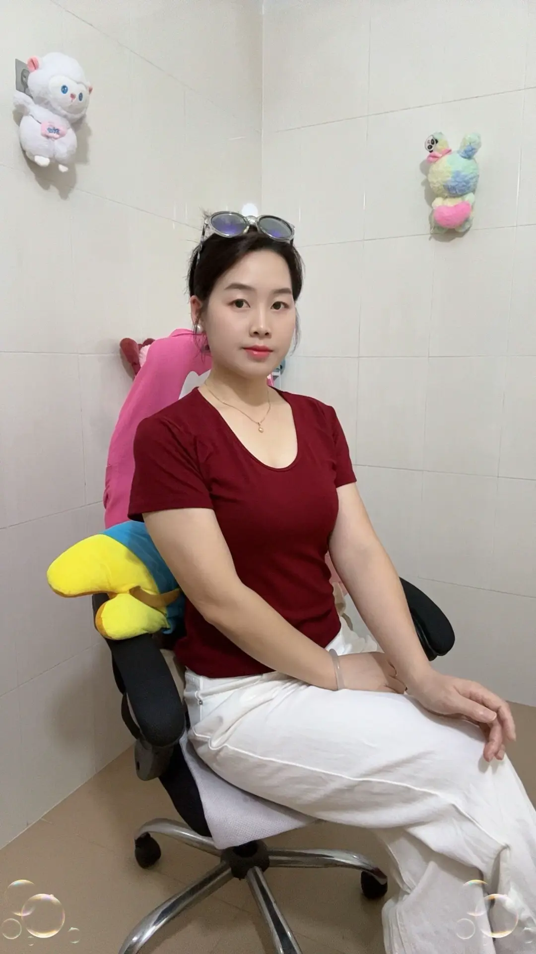 “比起一时兴起的喜欢，               我更喜欢坚定的奉陪...