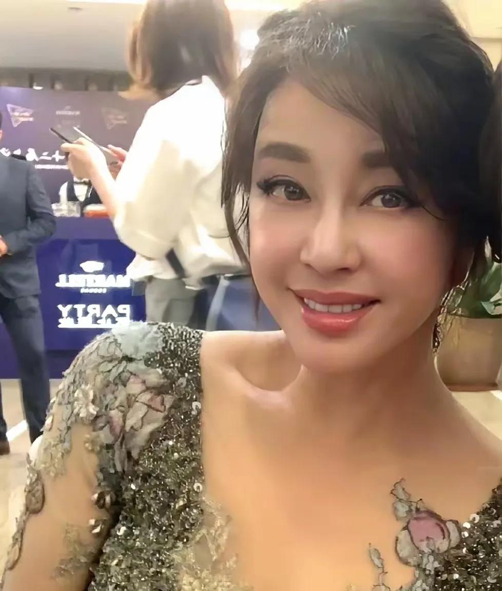 刘晓庆的第5段婚姻是肯定会来的，她已经提前说明了自己的态度！她在采访的时候亲自说