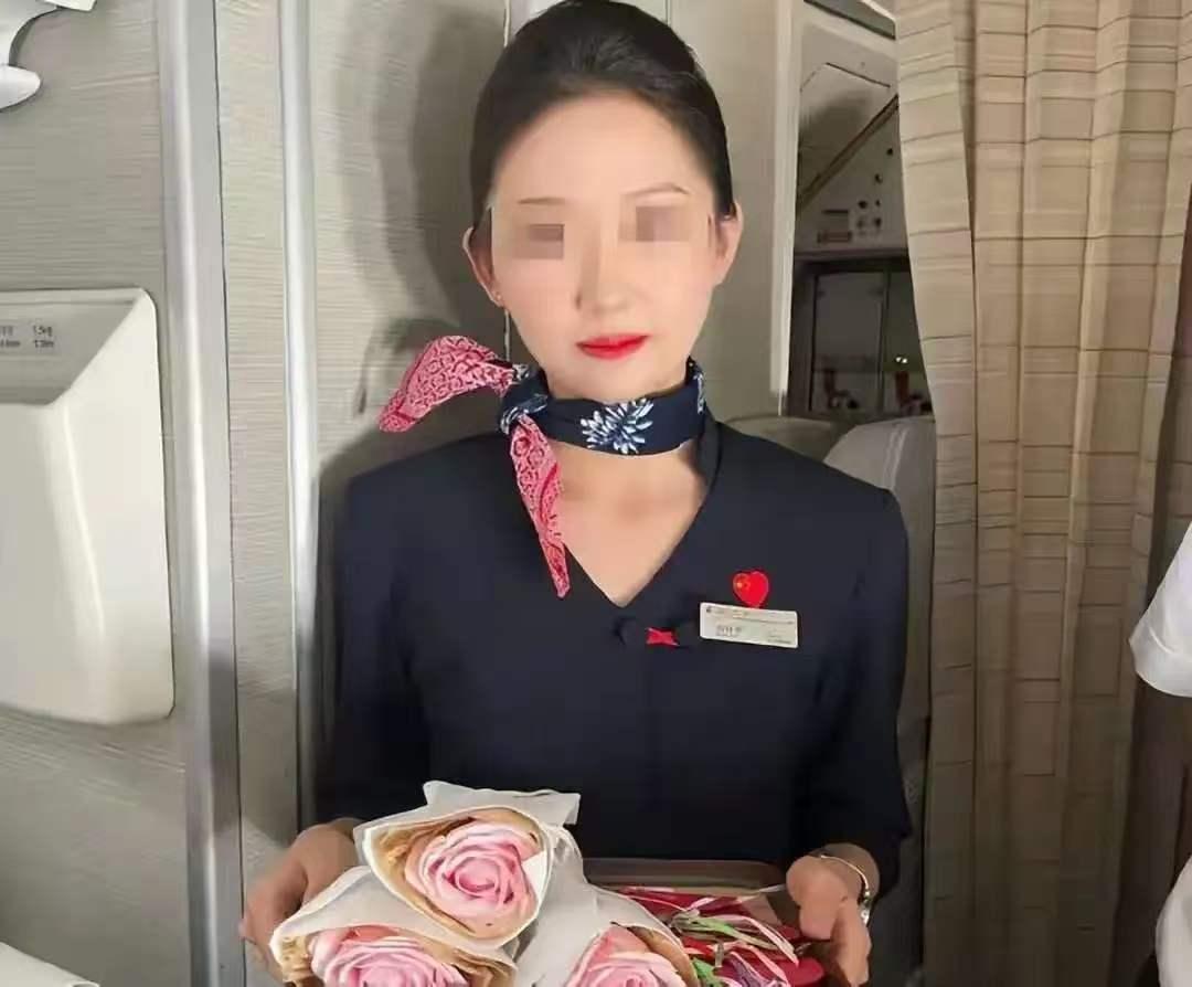 有人说，
敢打包票，
就算给那名乘客一百万，
他都不可能现身道歉的，原因很简单，