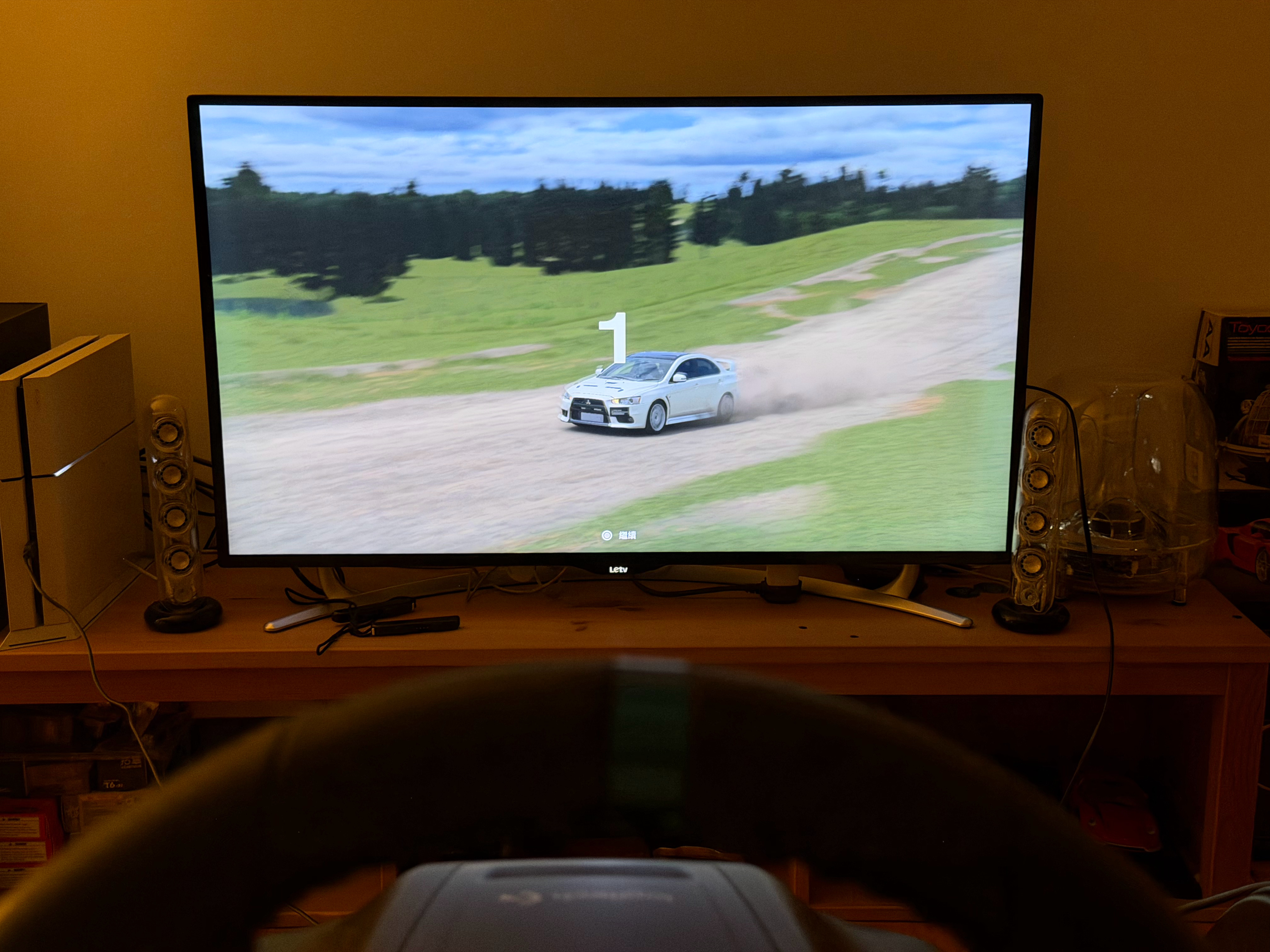 菜就多练，回想上一次去现场看F1是蹭客户的活动，是十年前了…一级方程式