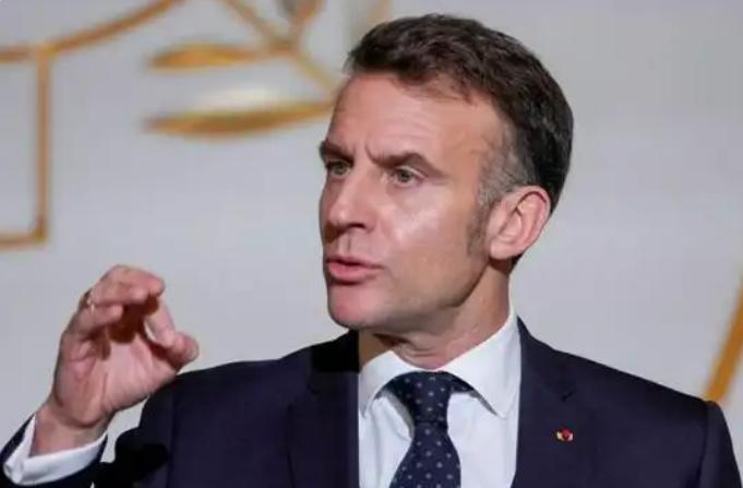 法国总统马克龙宣布。
 
1月15日，法国总统马克龙宣布了一个令人惊讶的消息，首