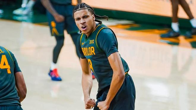 湖人尼克斯签位互换 北京时间6月24日，2026NBA选秀大会，湖人与尼克斯达成