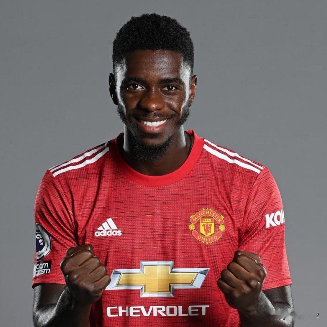 要求赔偿100万英镑？
图安泽贝于2025年7月向英国高等法院提起诉讼，指控曼联