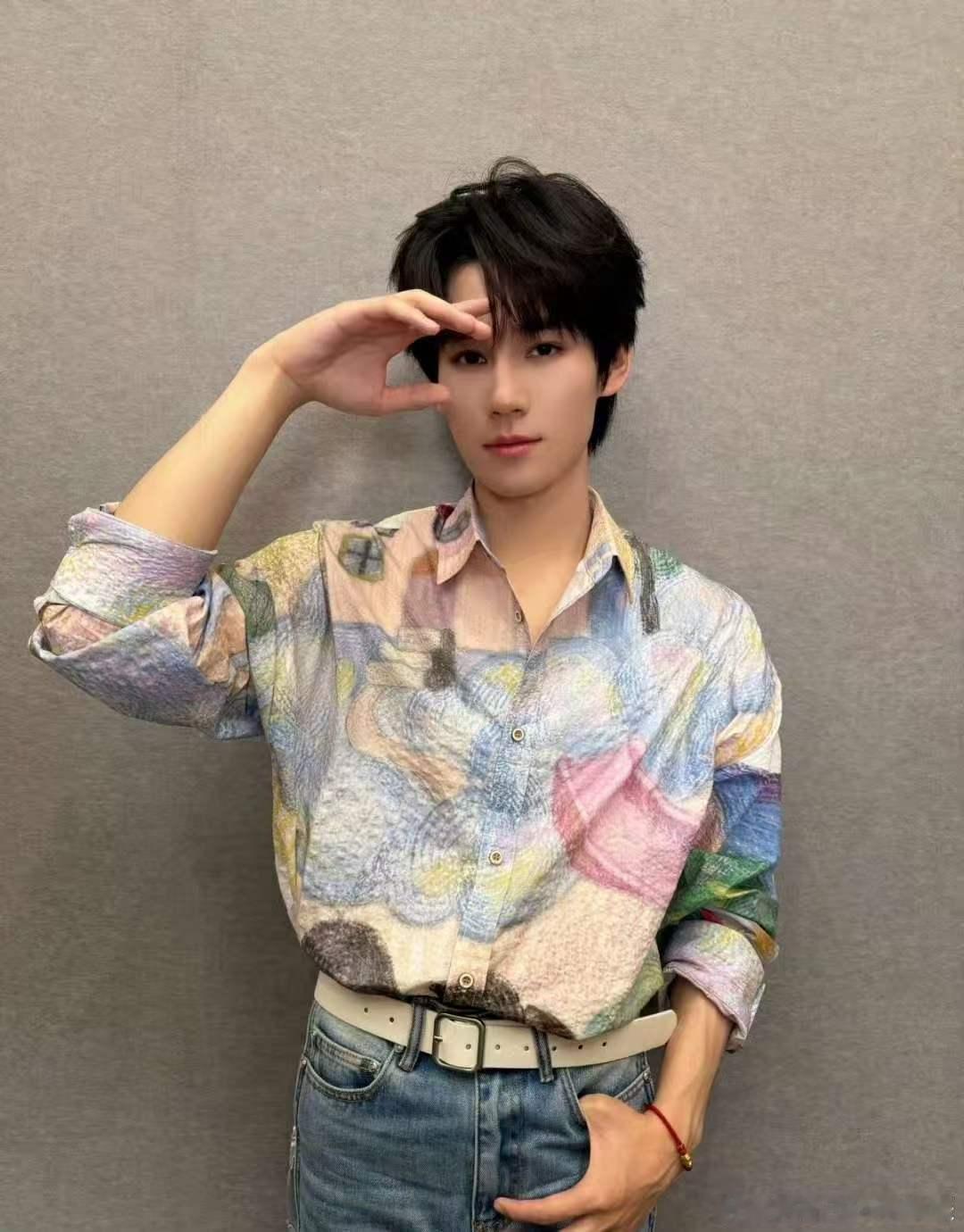 张真源跑男工伤孟子义你要毁了张真源吗奔跑吧 网友玩梗称张真源这次可以申报节目工伤