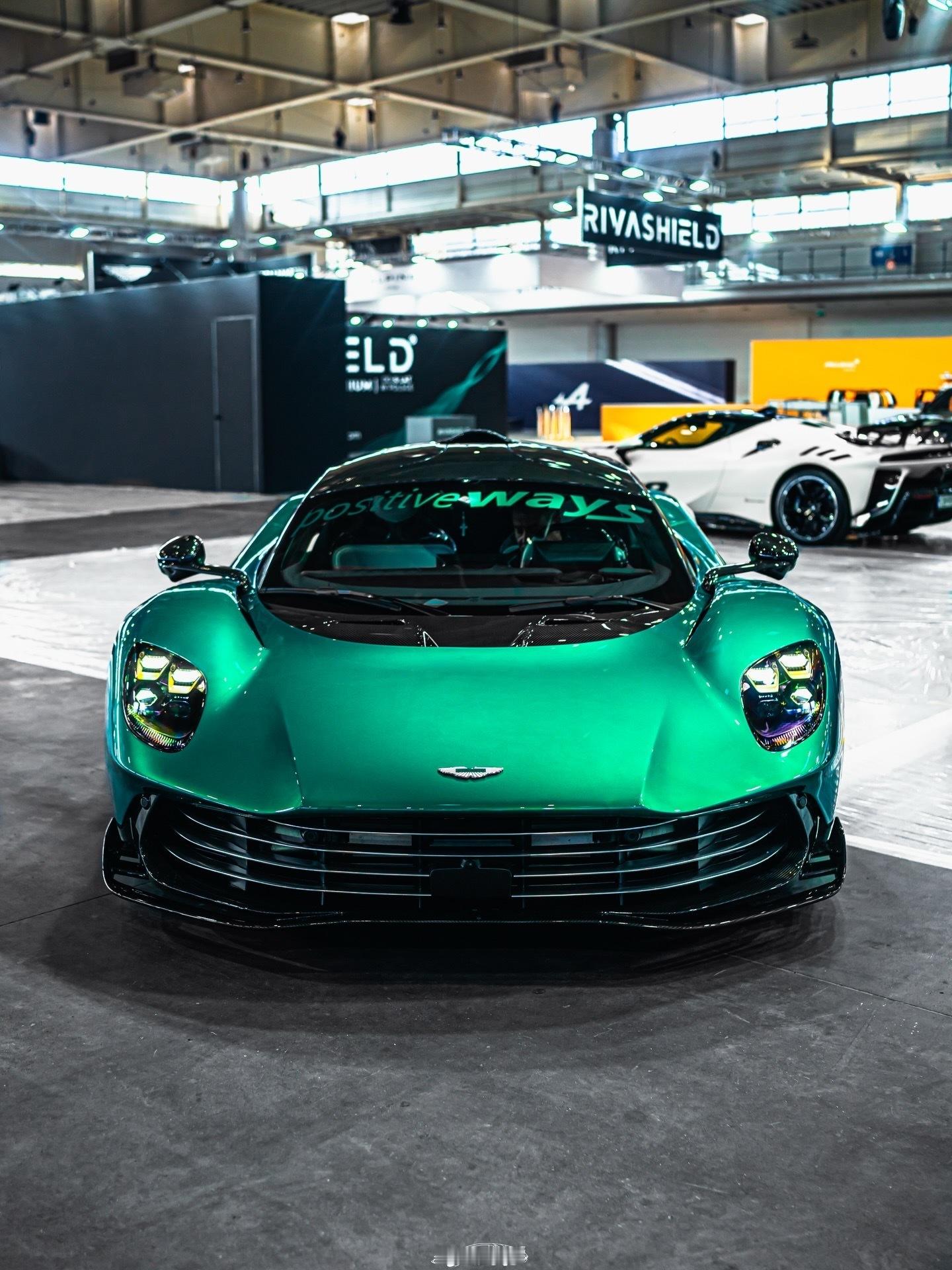 Aston Martin Valhalla｜阿斯顿马丁 