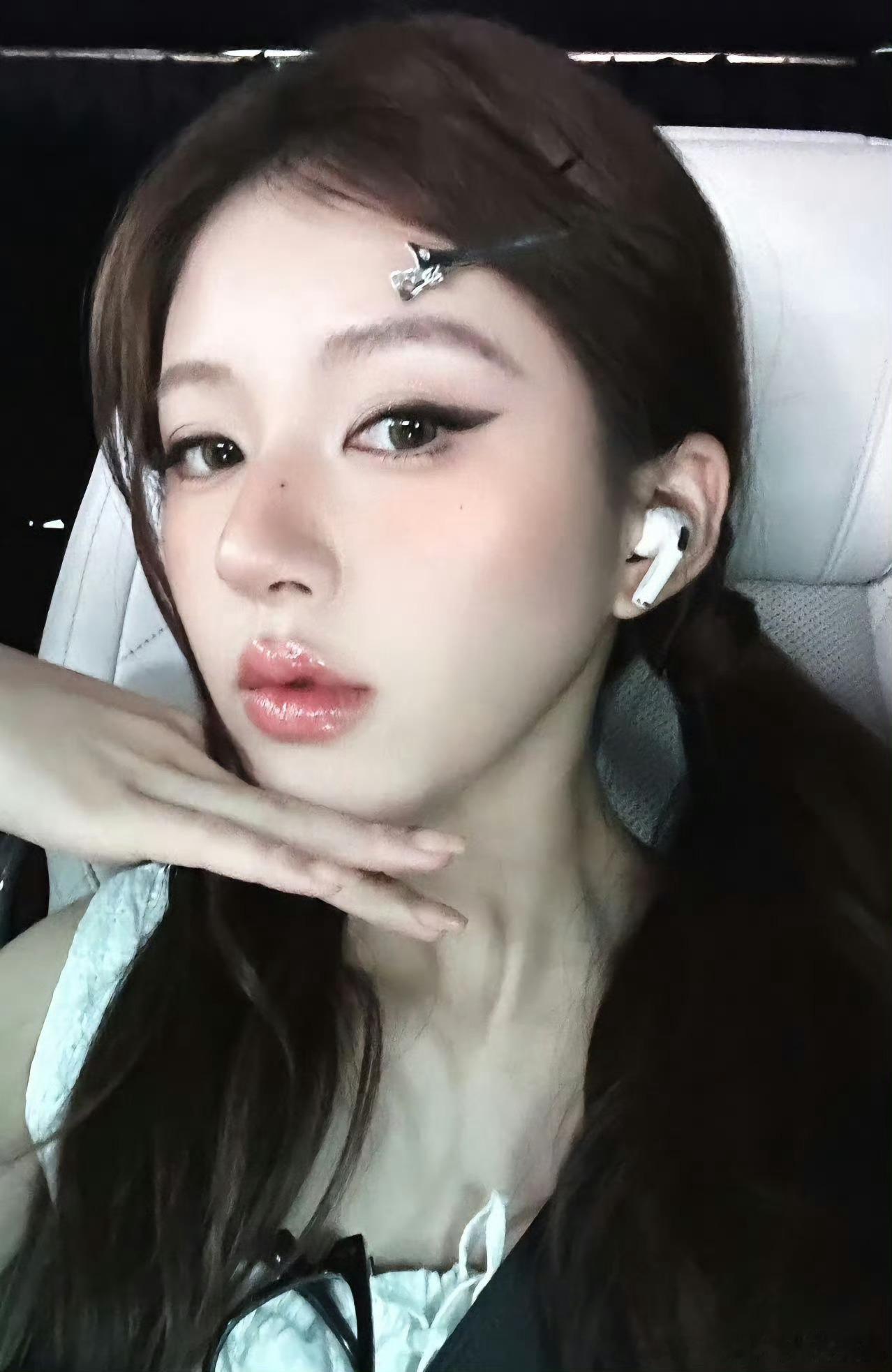 赵露思工作室分享年度相册～ 好美[爱慕][爱慕] 