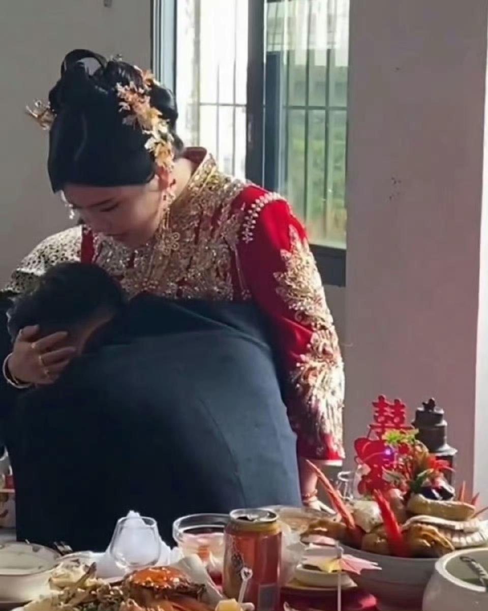 老年人常说我任务完成了，把孩子婚事都办了！儿女长大，结婚生子有自己孩子自己家庭！