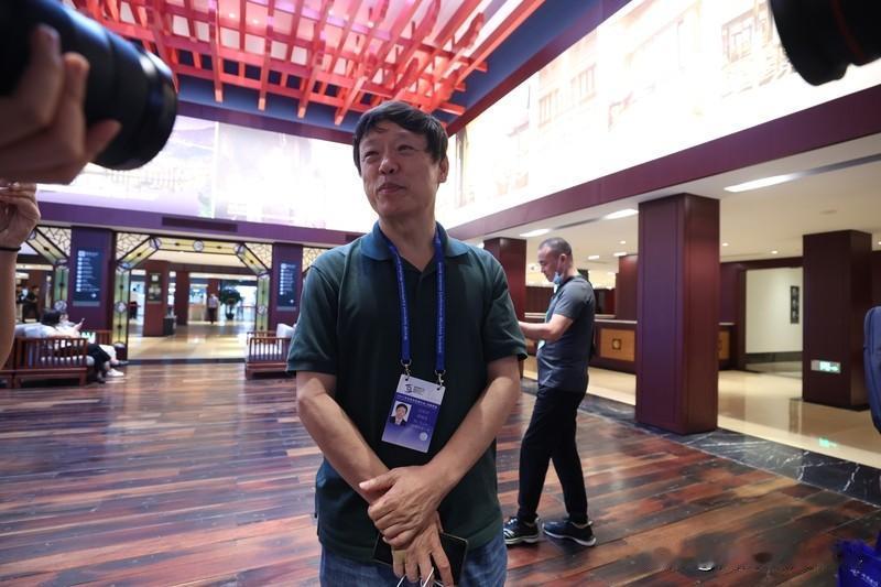 胡锡进：美伊气氛陡转 胡锡进提到美伊气氛陡转，这局势真是越来越紧张了。美国向中东